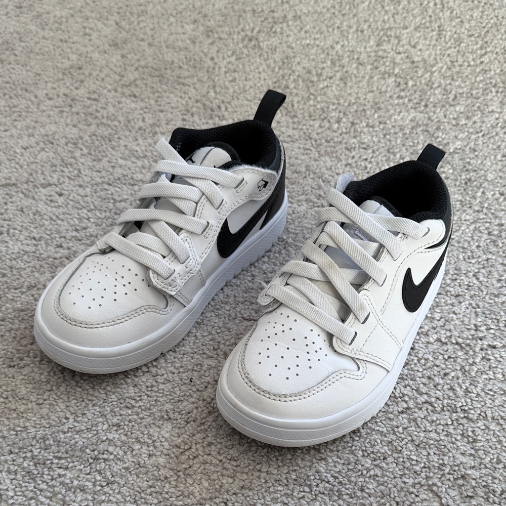 Nike Kids Air Jordan Low 1 Alt Sneakers